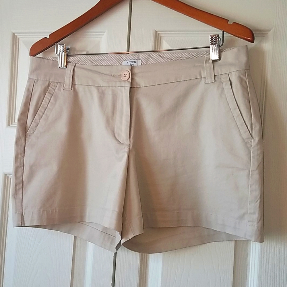 Crown & Ivy shorts